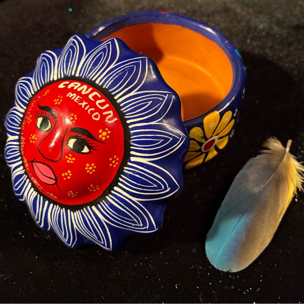 Hand painted Mexican Sun trinket box-Cancun folk pottery-MystikalMu 🪶
